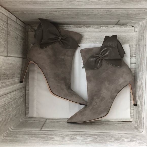 Auth Jimmy Choo Kassidy Suede Booties Bow Pointed Toe Ankle Boots Stilettos 39.5 - Picture 3 of 16
